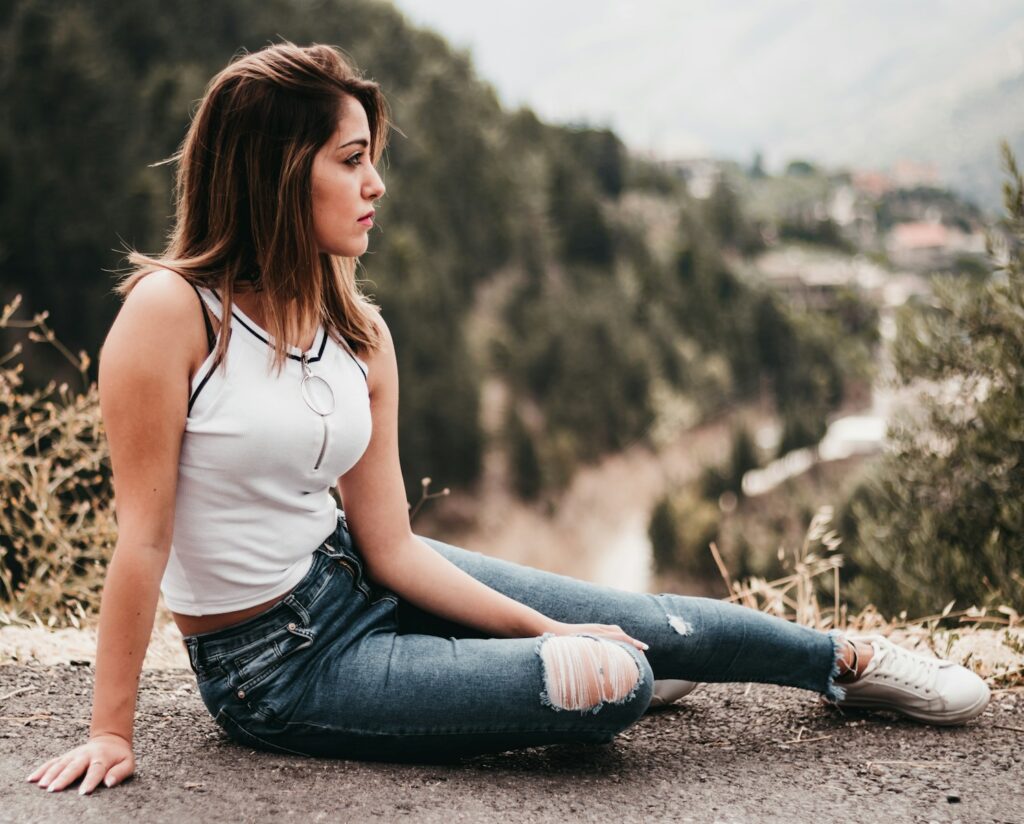 Femme en jean